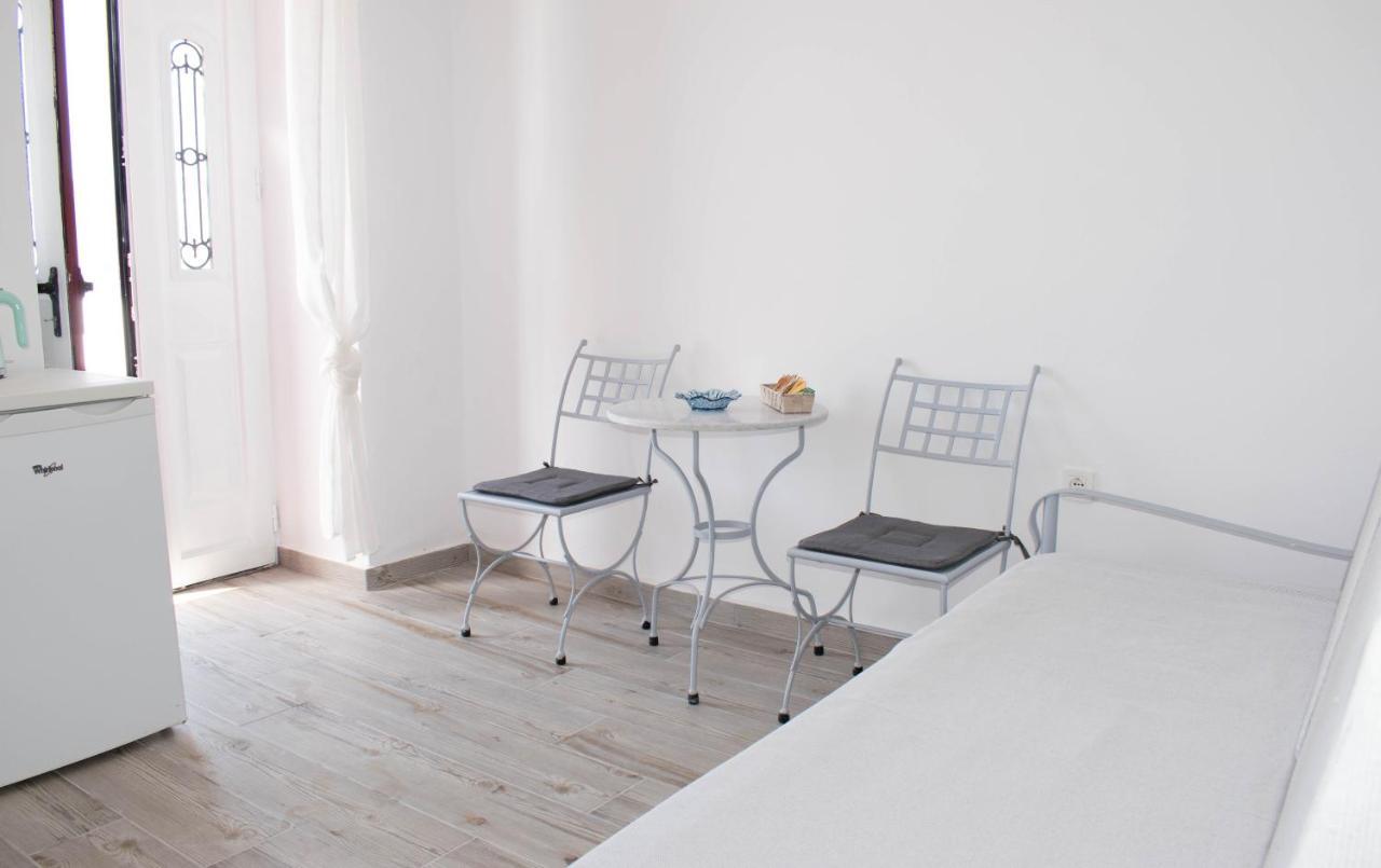 Marea Apartments Sými Eksteriør bilde